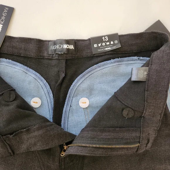 Stylish Blue and Black Women's Jeans - Picture 9 of 16